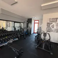 Zona manubri e macchine dello studio privato One to One di Brescia